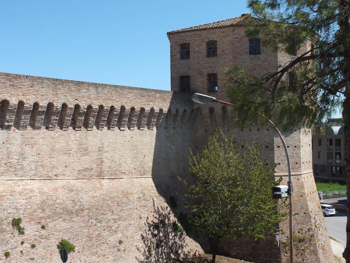 Bed and Breakfast Il Torrione Jesi Exterior foto